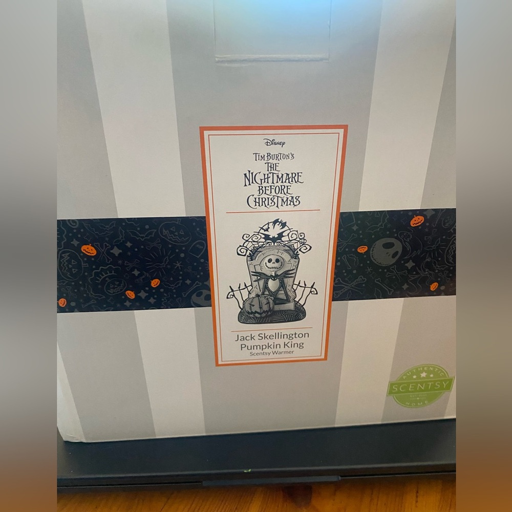 Scentsy Nightmare Before Christmas Jack The Pumpkin King Wax Warmer